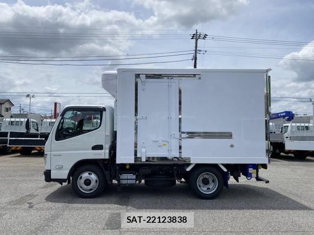 Mitsubishi CANTER 2026-05 8523906-3