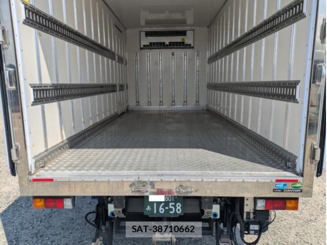 Mitsubishi CANTER 2023-04 8523909-11