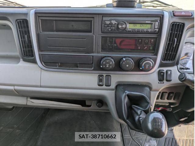 Mitsubishi CANTER 2023-04 8523909-25