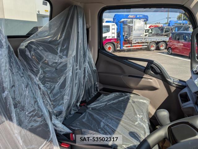 Mitsubishi CANTER 2026-03 8523894-21