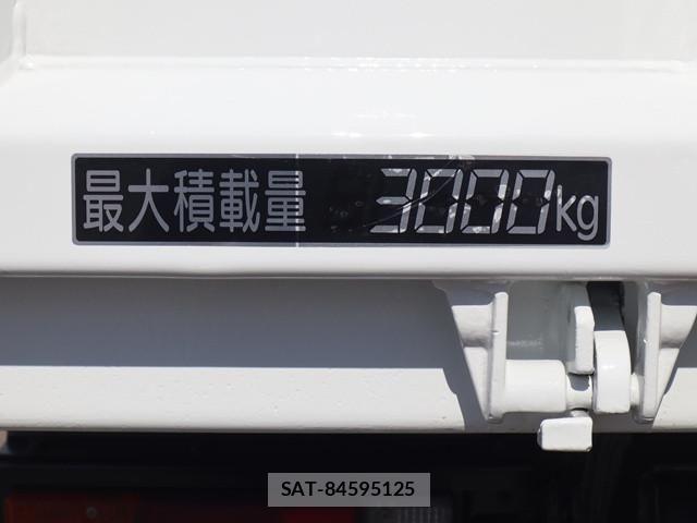 Mitsubishi CANTER 2018-02 8523949-18