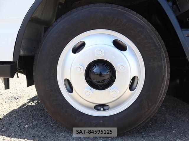 Mitsubishi CANTER 2018-02 8523949-25