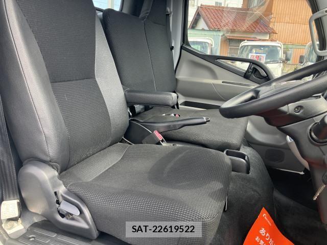 Mitsubishi CANTER 2021-02 8523943-5