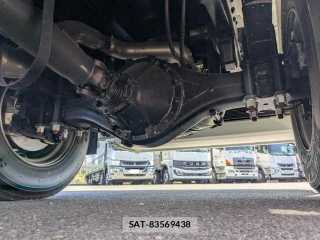 Mitsubishi CANTER 2026-04 8523882-9