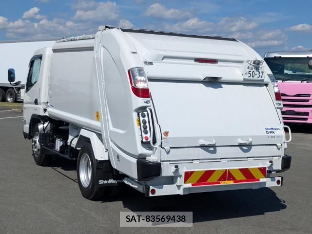 Mitsubishi CANTER 2026-04 8523882-2