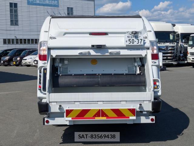 Mitsubishi CANTER 2026-04 8523882-7