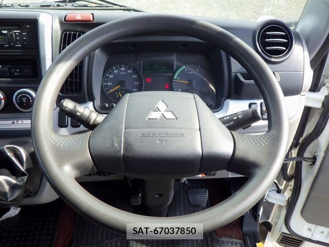 Mitsubishi CANTER 2018-06 8523963-13