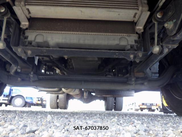 Mitsubishi CANTER 2018-06 8523963-23