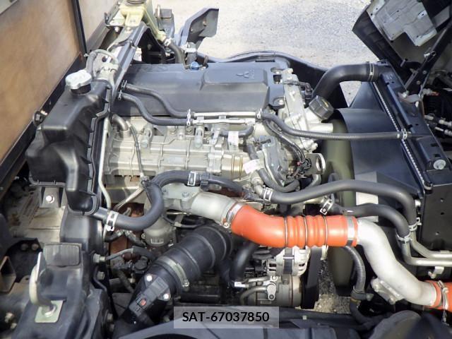 Mitsubishi CANTER 2018-06 8523963-26