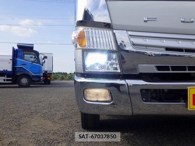 Mitsubishi CANTER 2018-06 8523963-27