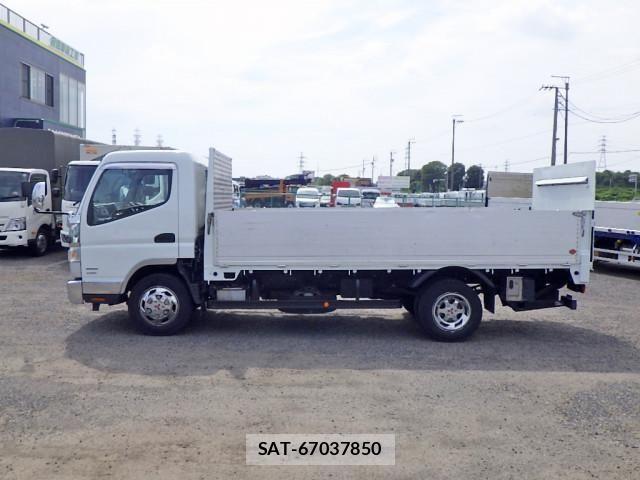Mitsubishi CANTER 2018-06 8523963-3