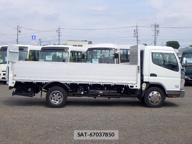 Mitsubishi CANTER 2018-06 8523963-4