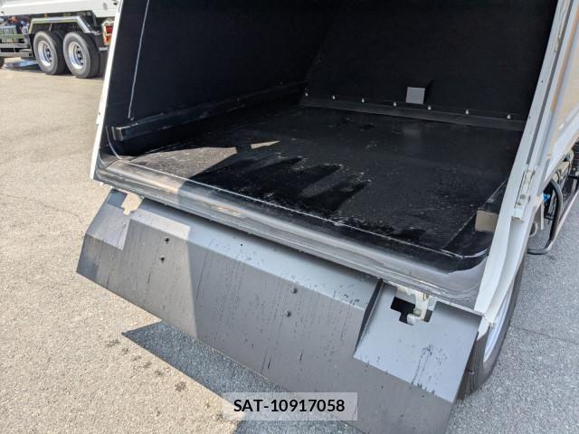Mitsubishi CANTER 2026-03 8523893-16