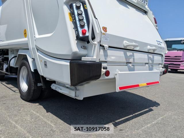 Mitsubishi CANTER 2026-03 8523893-4
