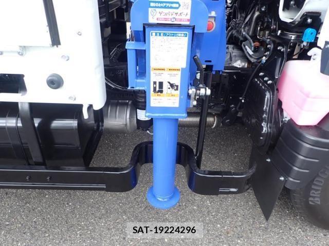 Mitsubishi CANTER 2026-05 8523895-15