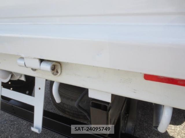 Mitsubishi CANTER 2018-05 8523934-22