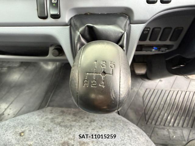 Mitsubishi CANTER 2015-02 8523952-18