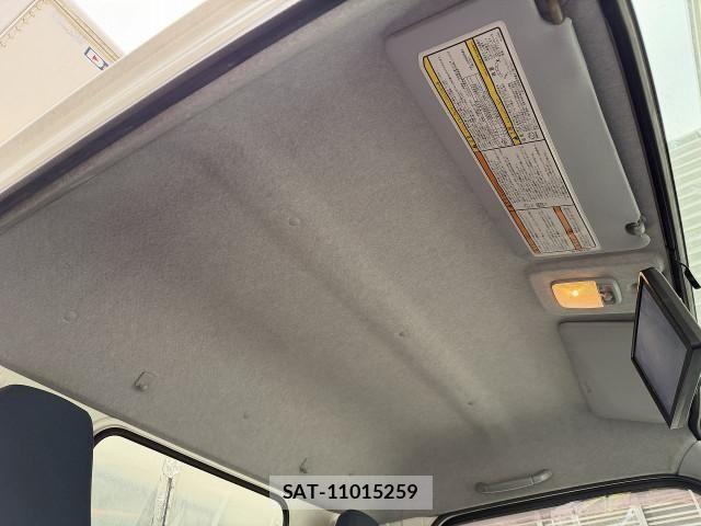 Mitsubishi CANTER 2015-02 8523952-19