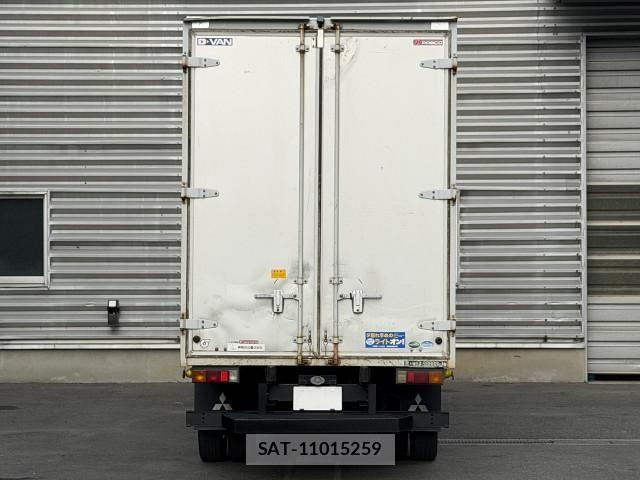 Mitsubishi CANTER 2015-02 8523952-4