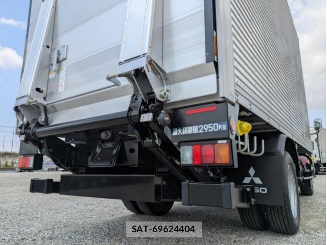 Mitsubishi CANTER 2026-04 8523903-9