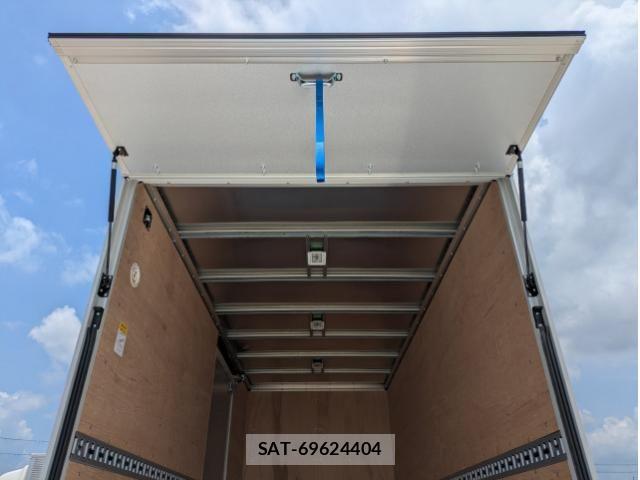 Mitsubishi CANTER 2026-04 8523903-12