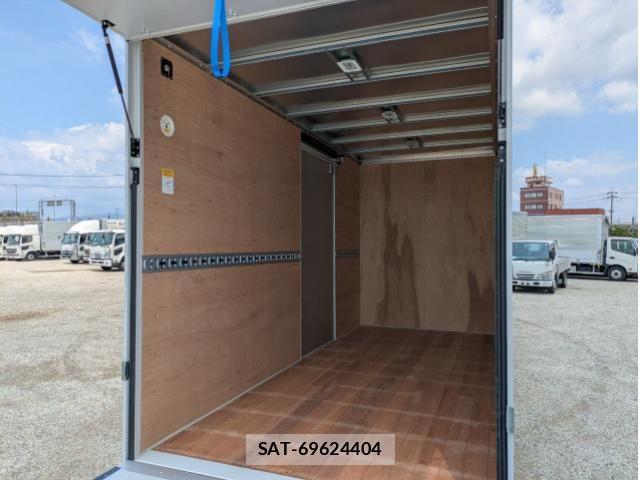 Mitsubishi CANTER 2026-04 8523903-19