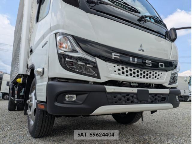 Mitsubishi CANTER 2026-04 8523903-6