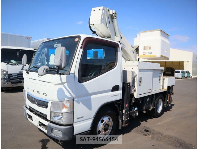 Mitsubishi CANTER 2018-03 8561369-0