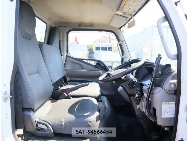 Mitsubishi CANTER 2018-03 8561369-20