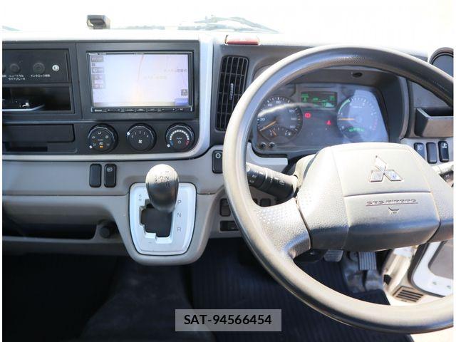 Mitsubishi CANTER 2018-03 8561369-22