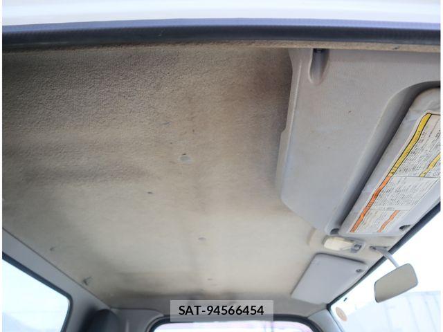 Mitsubishi CANTER 2018-03 8561369-25