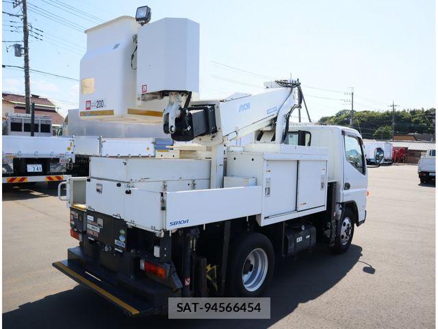 Mitsubishi CANTER 2018-03 8561369-2