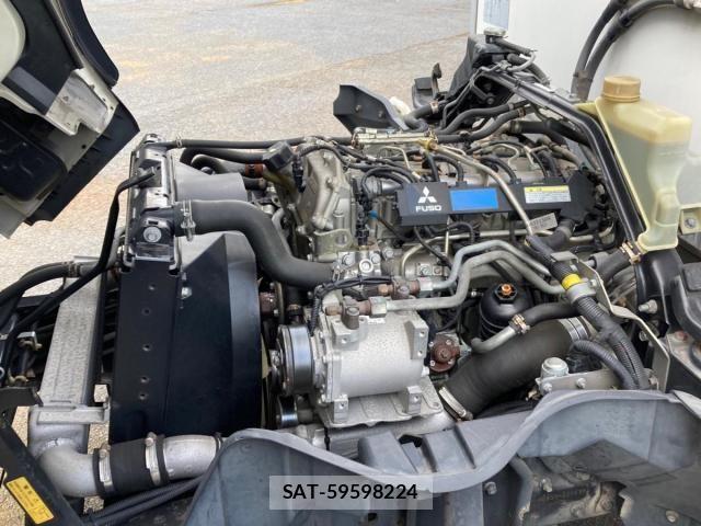Mitsubishi CANTER 2014-06 8561368-13