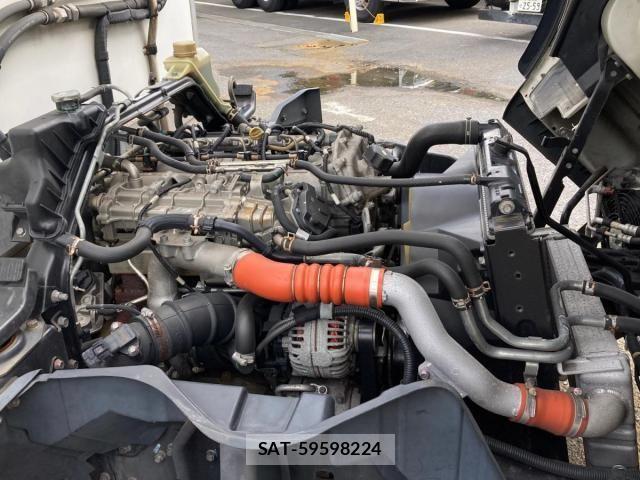 Mitsubishi CANTER 2014-06 8561368-14