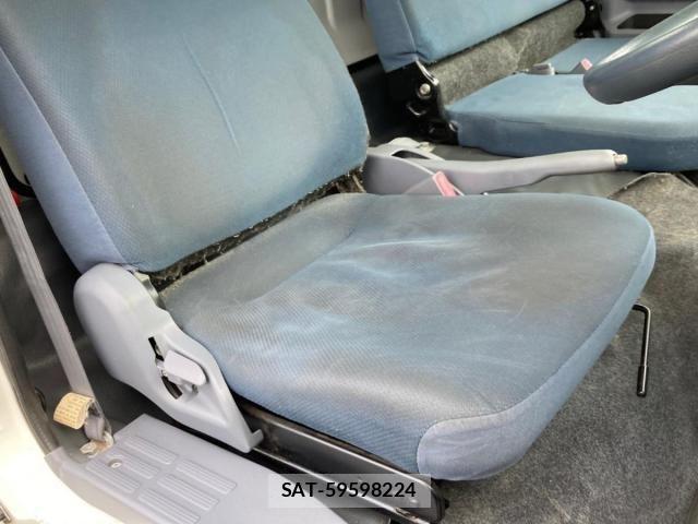 Mitsubishi CANTER 2014-06 8561368-15