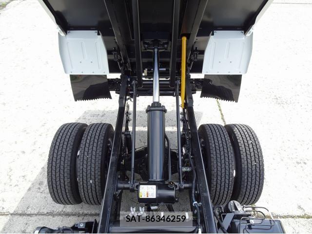 Mitsubishi CANTER 2026-04 8561362-18