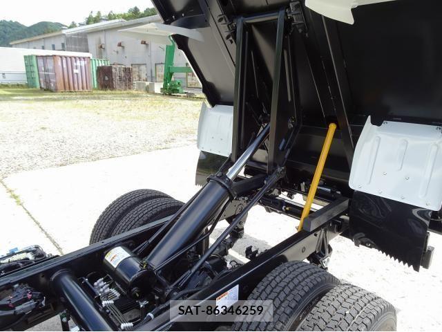 Mitsubishi CANTER 2026-04 8561362-21