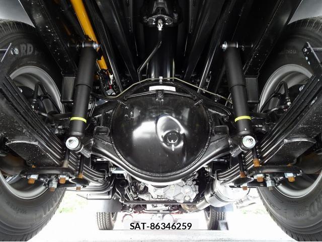 Mitsubishi CANTER 2026-04 8561362-8