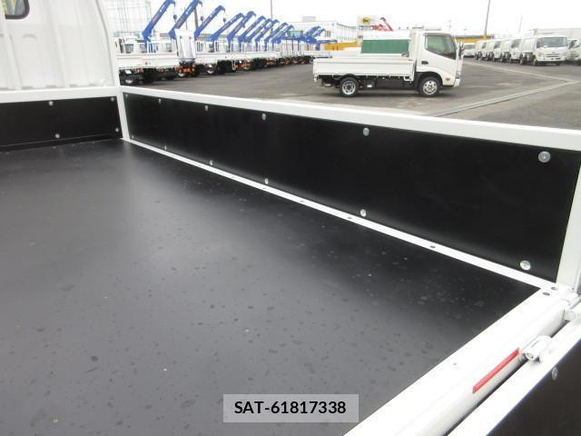 Mitsubishi CANTER 2026-04 8561363-9