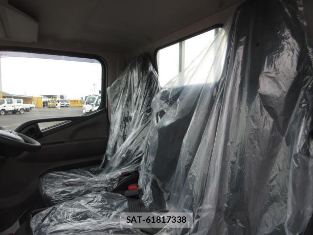 Mitsubishi CANTER 2026-04 8561363-21