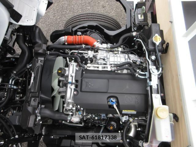 Mitsubishi CANTER 2026-04 8561363-25