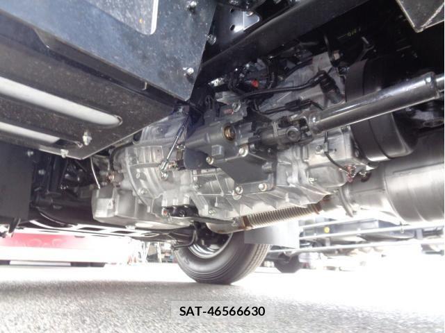 Mitsubishi CANTER 2026-04 8561358-9