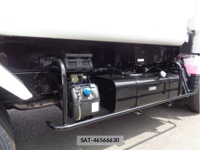 Mitsubishi CANTER 2026-04 8561358-14