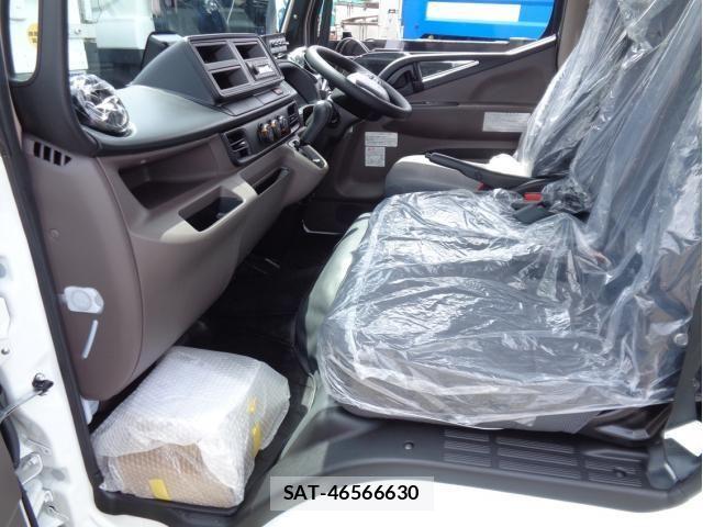 Mitsubishi CANTER 2026-04 8561358-20