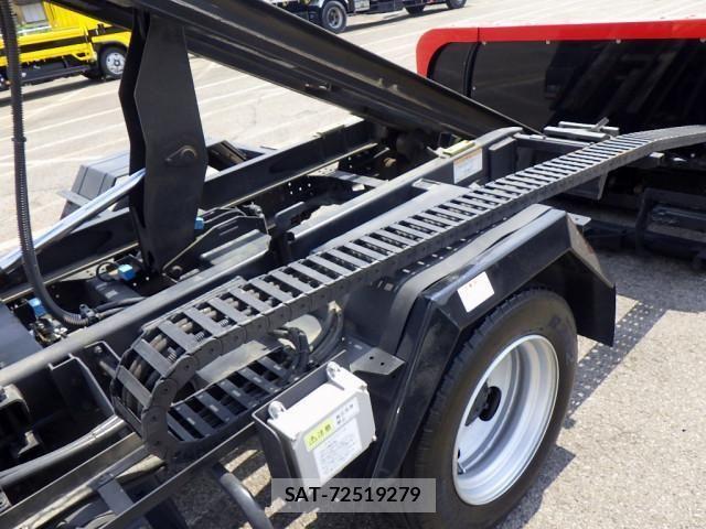 Mitsubishi CANTER 2021-06 8561360-12