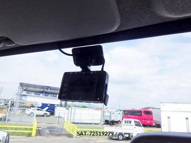 Mitsubishi CANTER 2021-06 8561360-21
