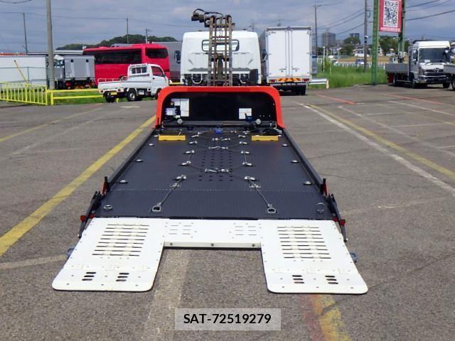 Mitsubishi CANTER 2021-06 8561360-6