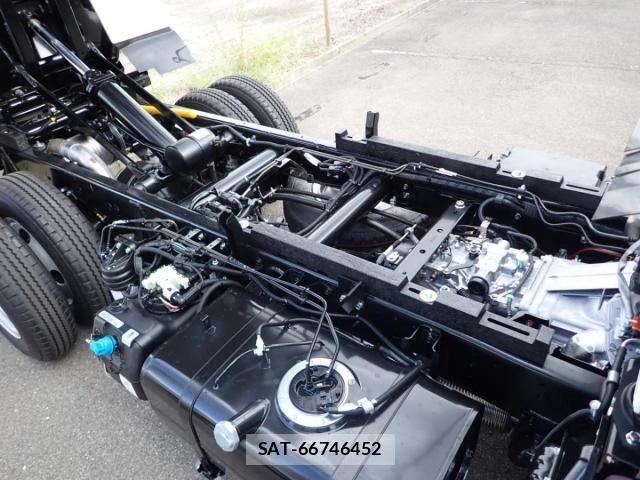Mitsubishi CANTER 2025-07 8561365-10