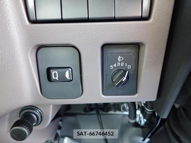 Mitsubishi CANTER 2025-07 8561365-20