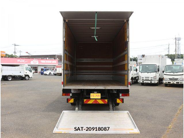 Mitsubishi CANTER 2017-03 8626082-9